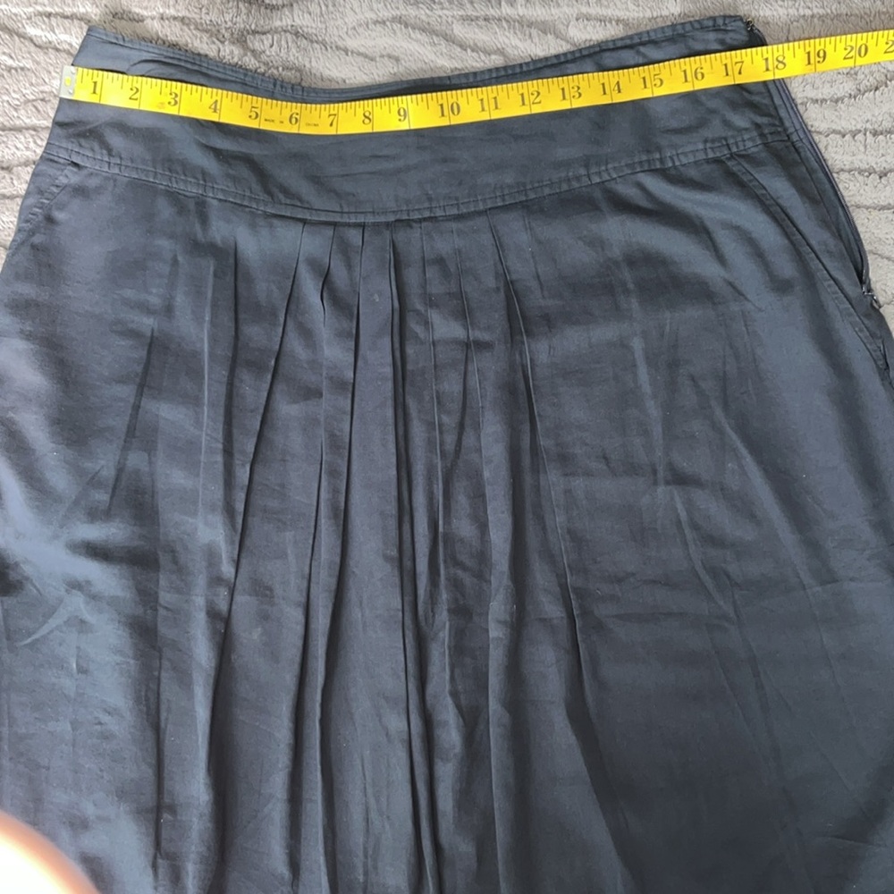 Banana Republic Skirt - Picture 6 of 9